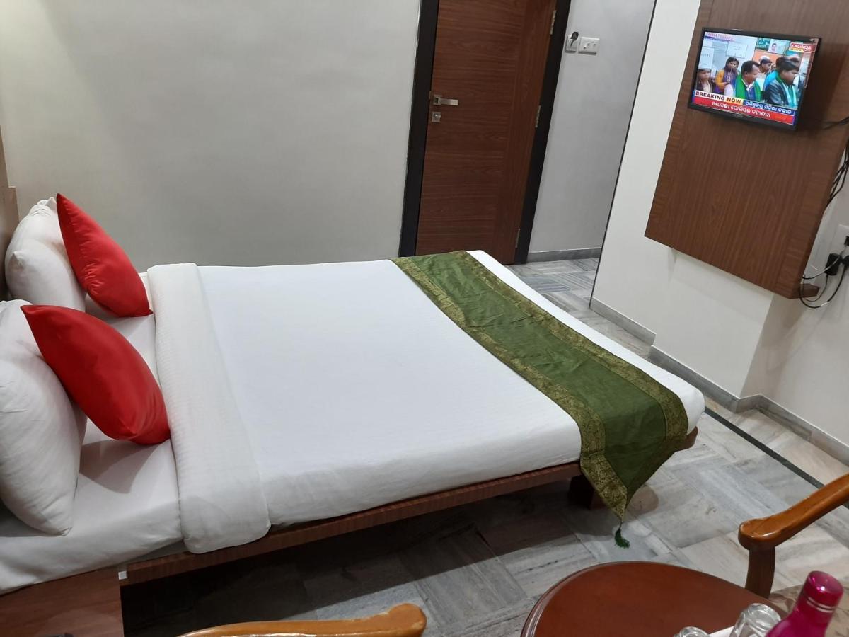 City Palace Hotel होटल सिटी पैलेस Nashik Exterior foto
