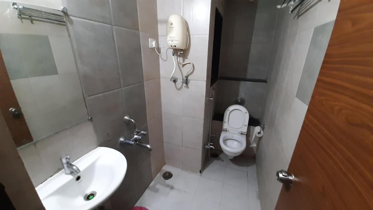 City Palace Hotel होटल सिटी पैलेस Nashik Exterior foto